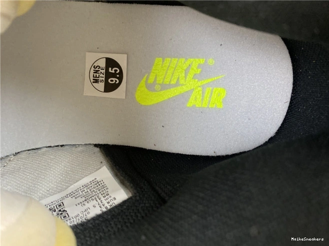 MaikeSneakers HIGH RETRO 'VOLT OG AIR GOLD' JORDAN 555088-118 1 0627
